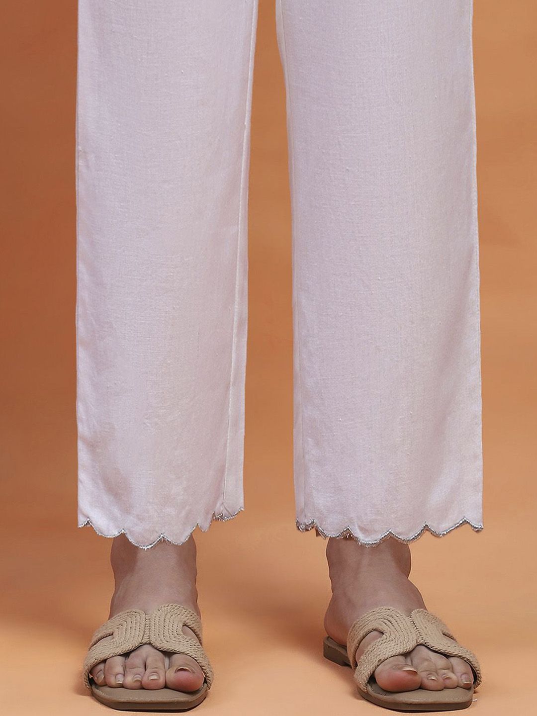 House of Chikankari Women White Cotton Solid Seluar