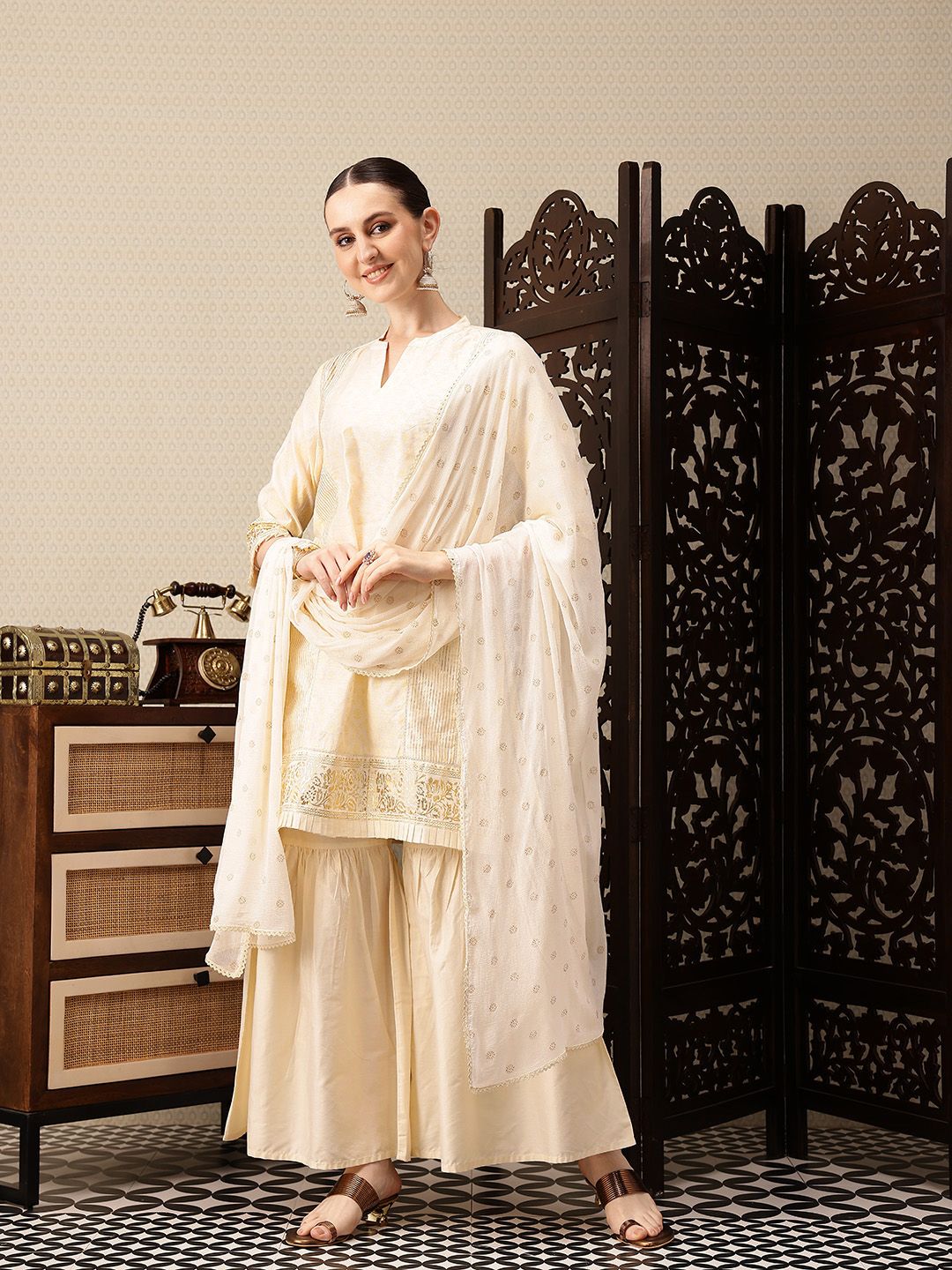 House of Pataudi Indie-Floral Foil Printed Jashn Kurta with Sharara & Dupatta