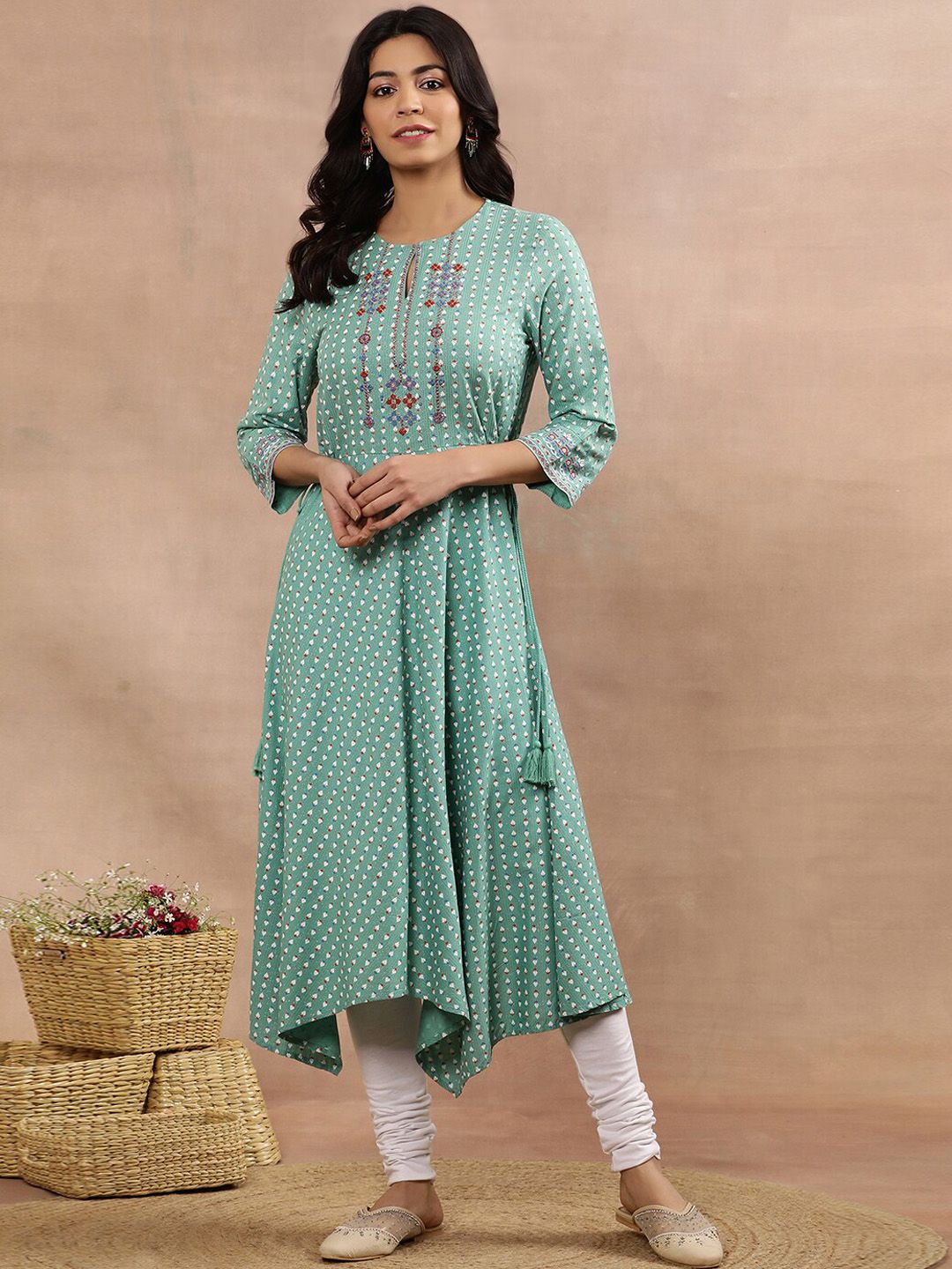 W Green Geometric Printed Keyhole Neck Anarkali Kurta Set