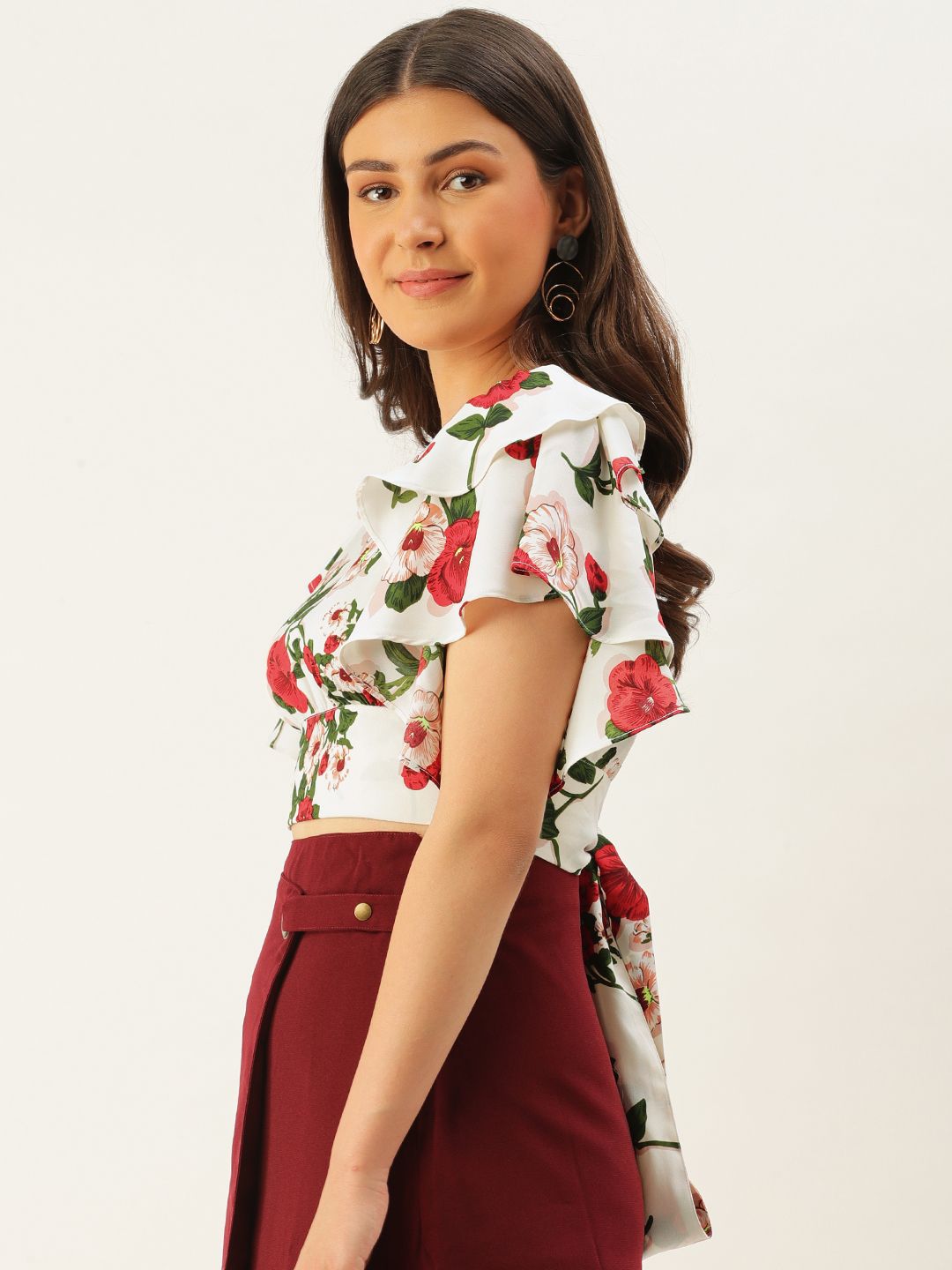 Berrylush White & Red Floral Printed Flutter Sleeves Styled Back Crop Top