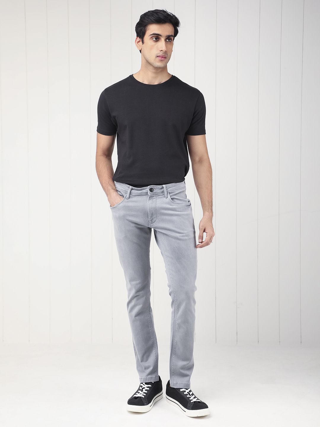 RARE RABBIT Men Velles Slim Fit Mid-Rise Cotton Jeans