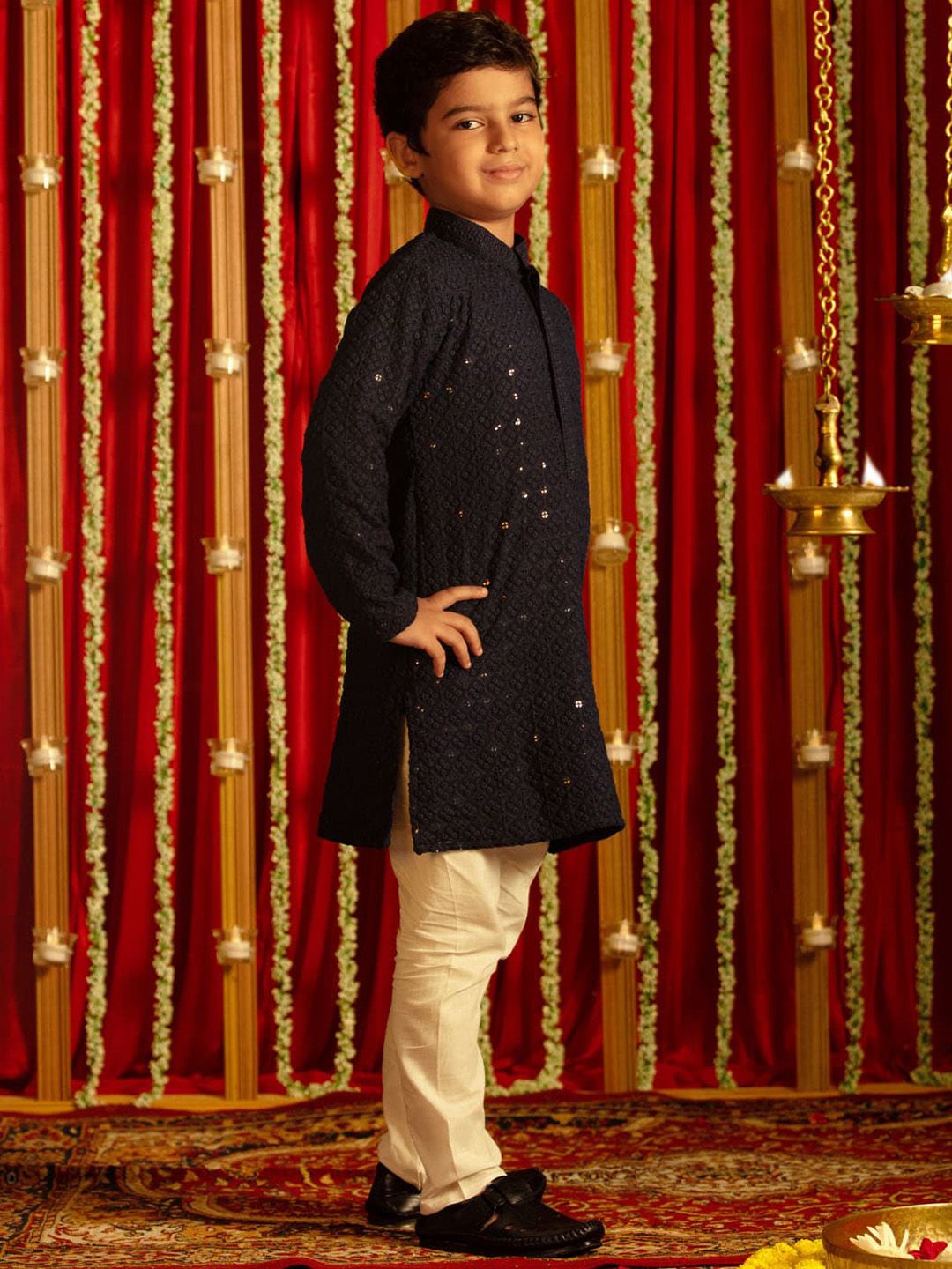 VASTRAMAY Boys Ethnic Motifs Embroidered Sequinned Kurta With Pyjamas