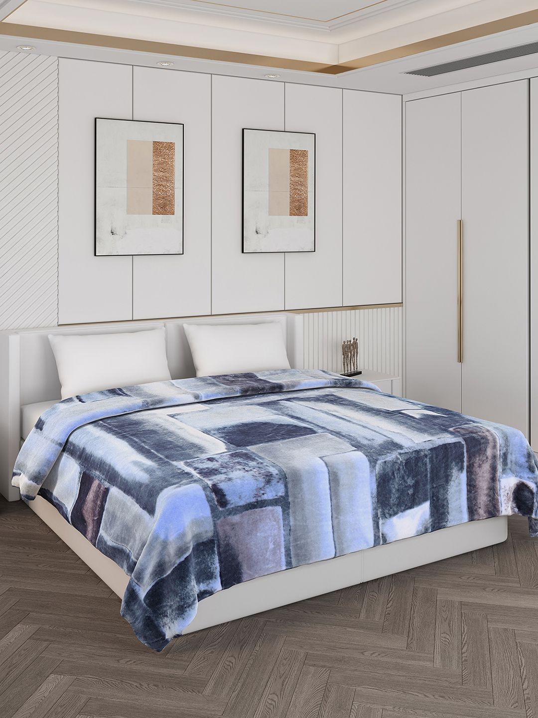 Monte Carlo Blue & White Abstract Printed Mild Winter Double Bed Blanket