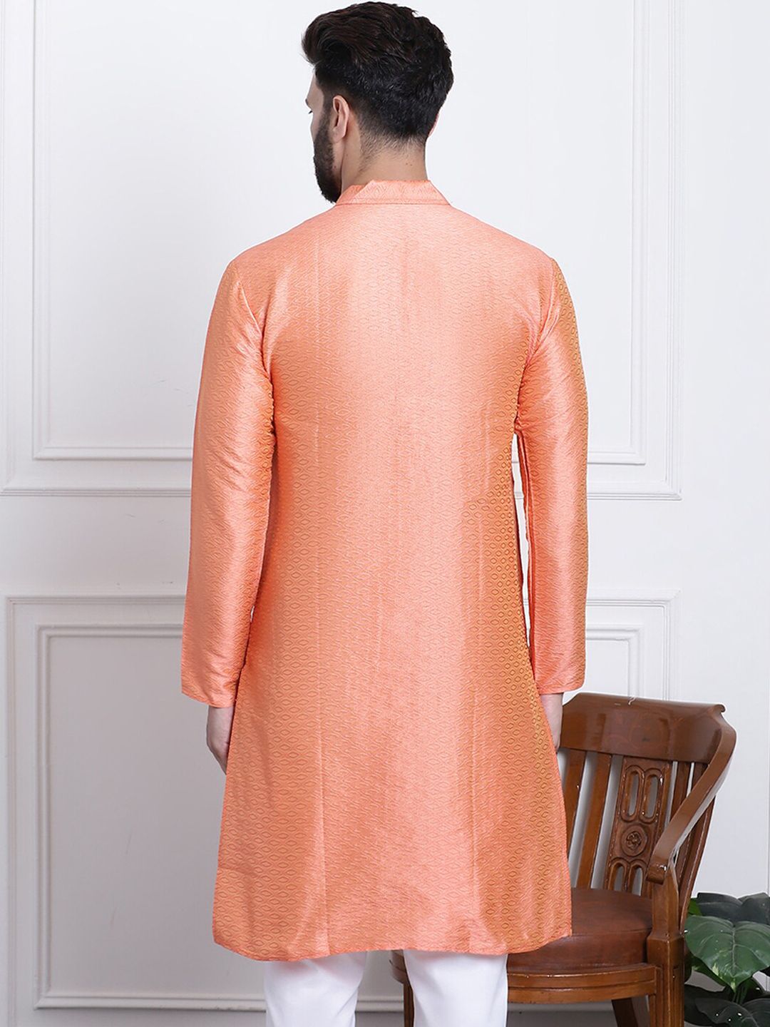 SOJANYA Geometric Woven Design Mandarin Collar Straight Kurta