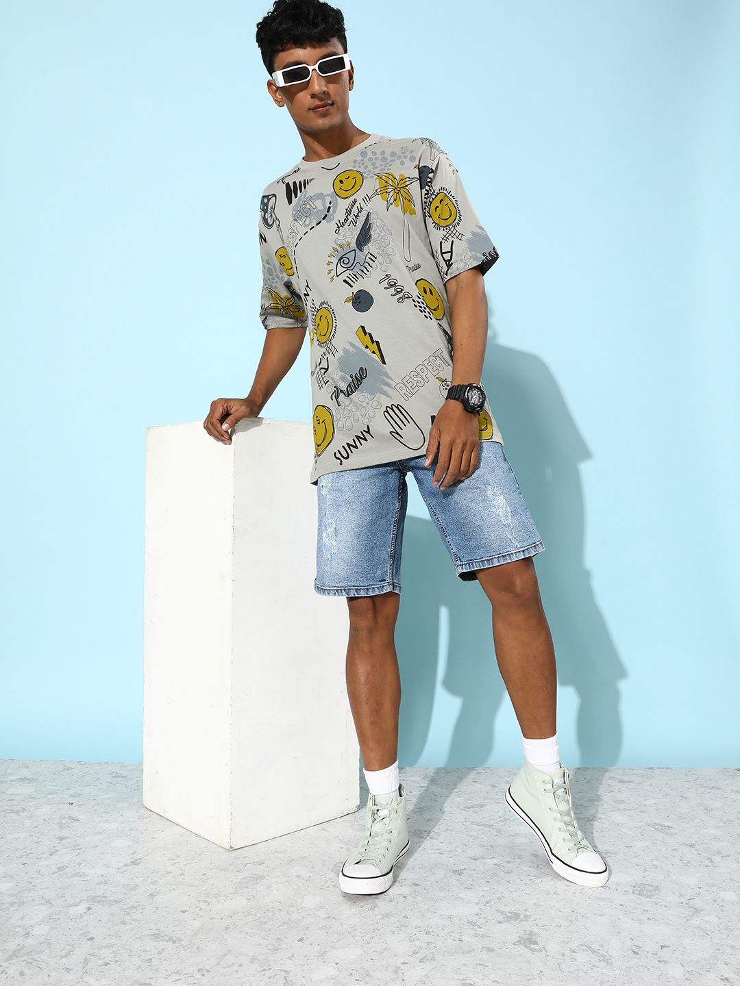 Difference of Opinion Men Printed Pure Cotton Oversize T-shirt