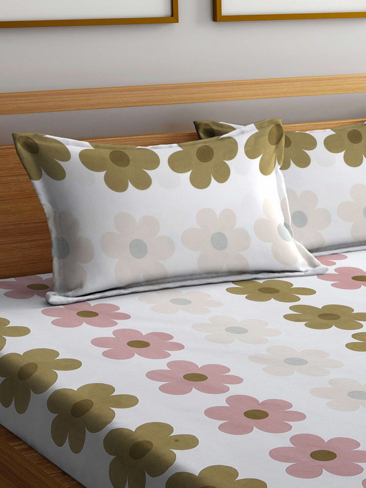 KLOTTHE Pink & Green Floral Printed 300TC Fitted Double King Bedsheet With 2 Pillow Covers