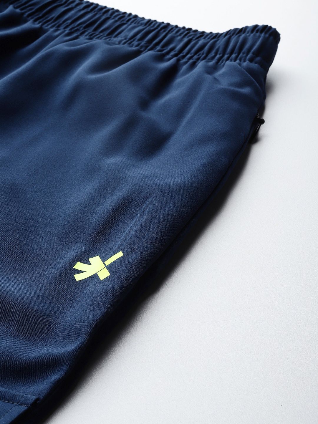HRX by Hrithik Roshan Men Rapid-Dry Training Cargo Joggers
