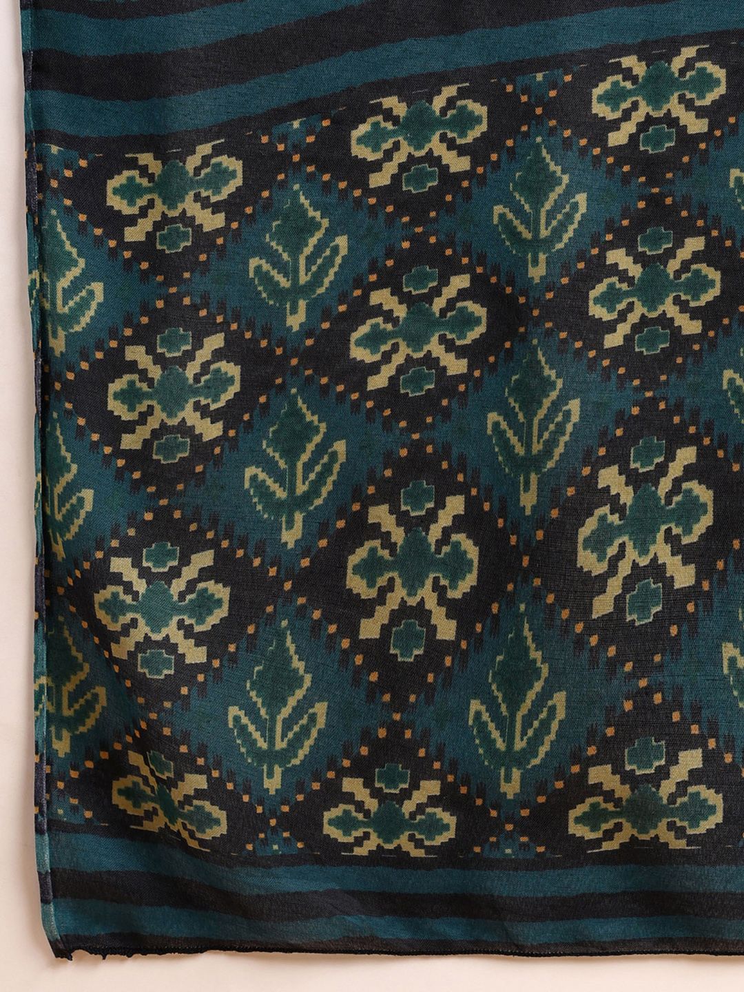 KALINI Ethnic Motifs Printed Kurta & Trousers With Dupatta