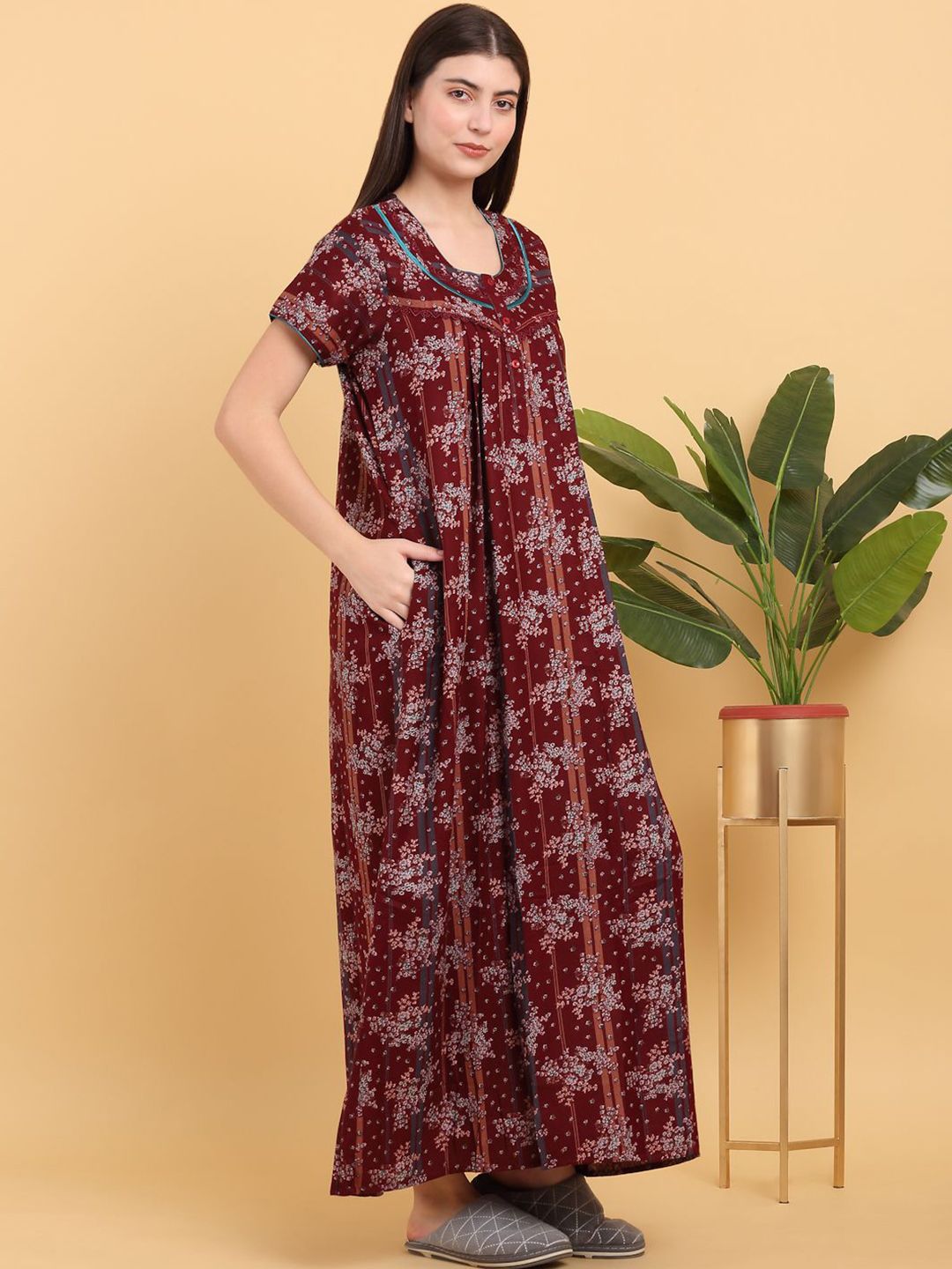 Sweet Dreams Round Neck Printed Pure Cotton Maxi Nightdress
