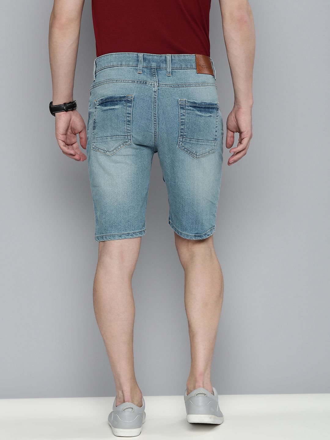 The Indian Garage Co Men Blue Typography Printed Slim Fit Denim Shorts