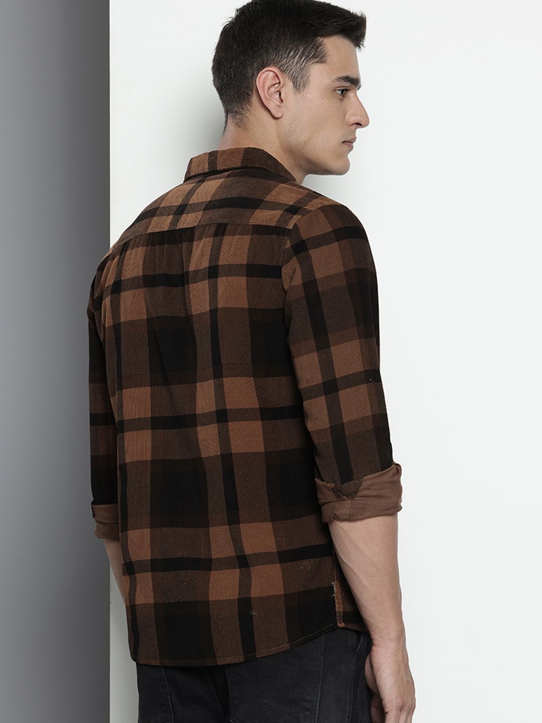 The Indian Garage Co Checked Pure Cotton Casual Shirt