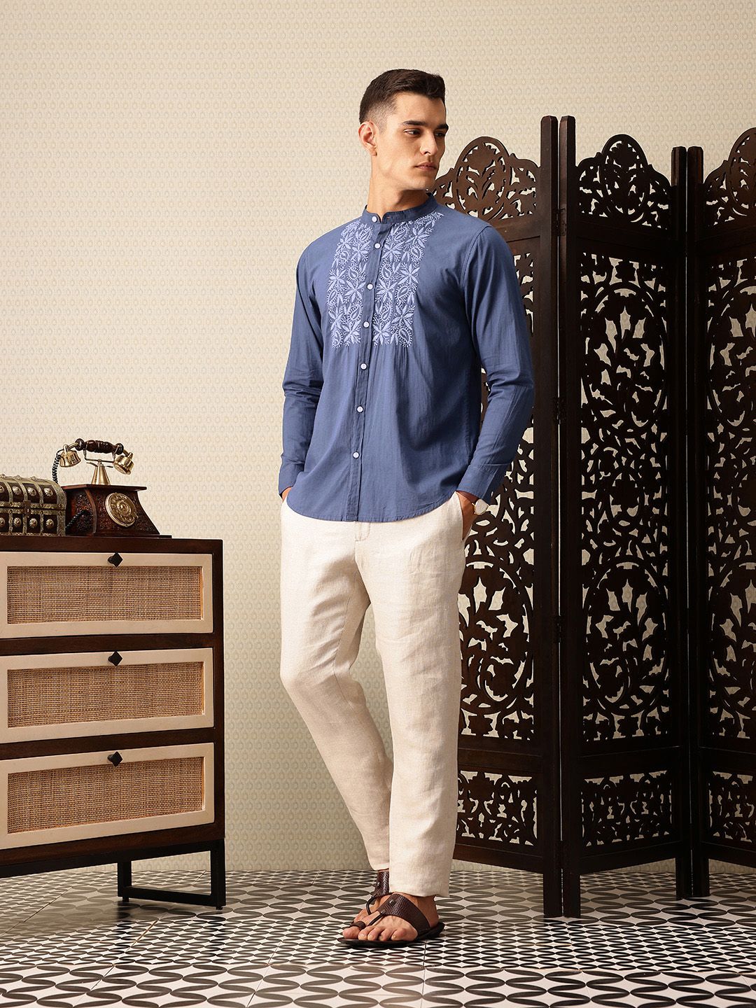House of Pataudi Floral Embroidered Pure Cotton Jashn Casual Shirt