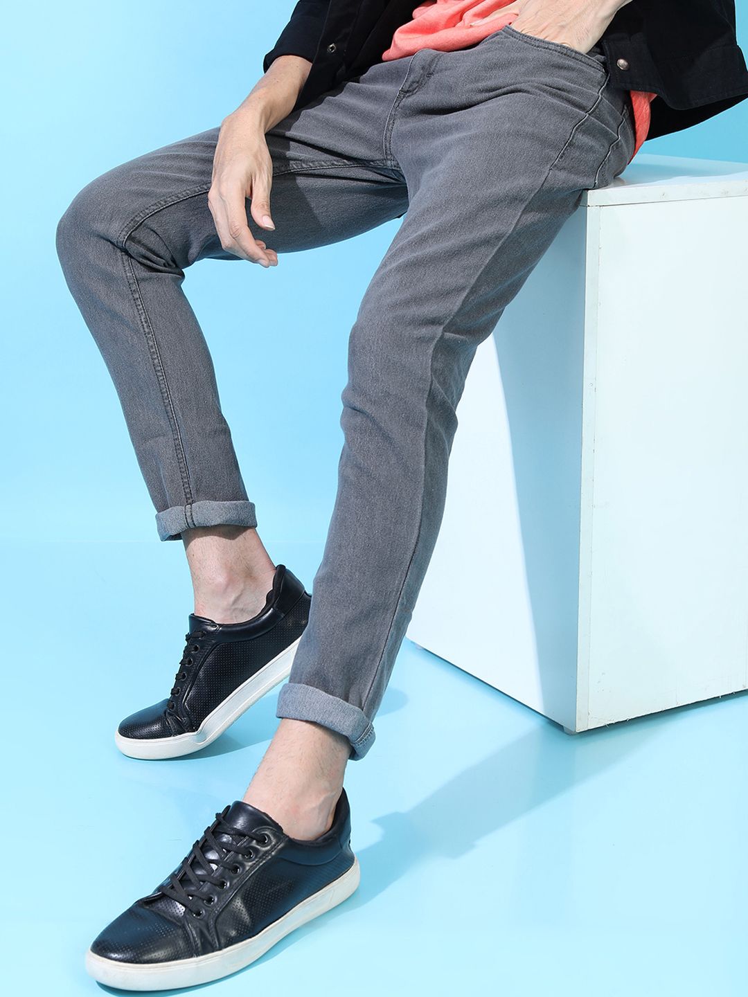 HIGHLANDER Men Grey Super Slim Fit Mid-Rise Clean Look Stretchable Jeans