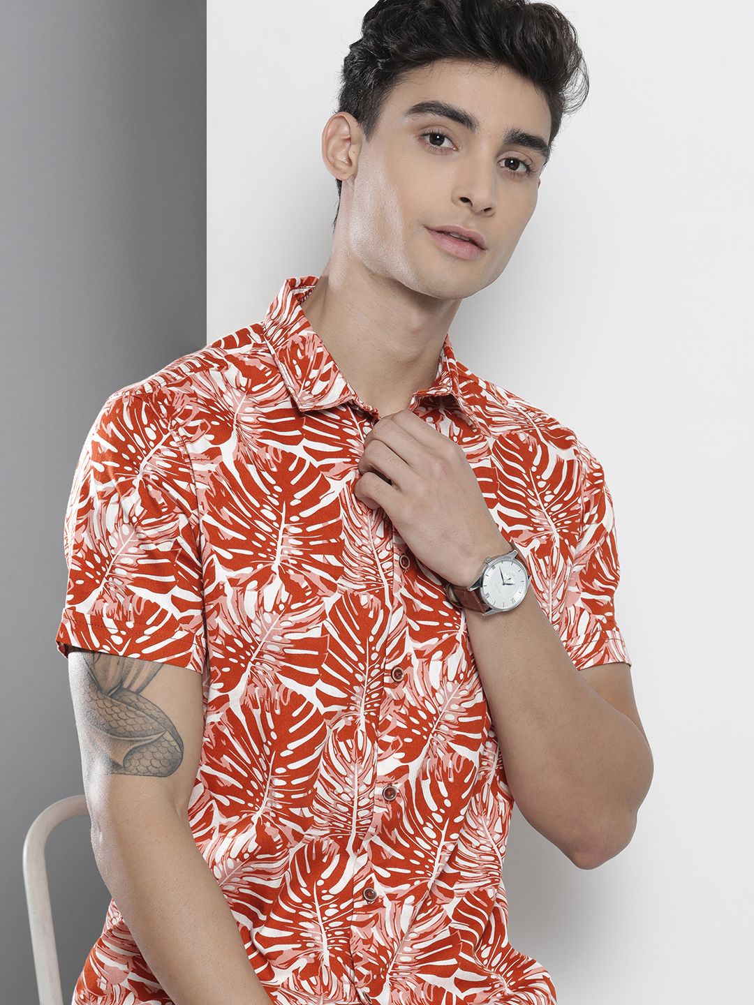 The Indian Garage Co Men Regular Fit Tropical Printed Cotton Resortwear Shirt