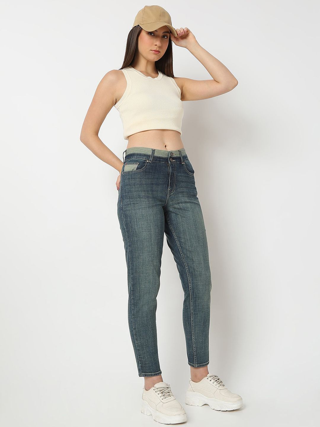 SPYKAR Women Slim Fit Mid-Rise Light Fade Jeans