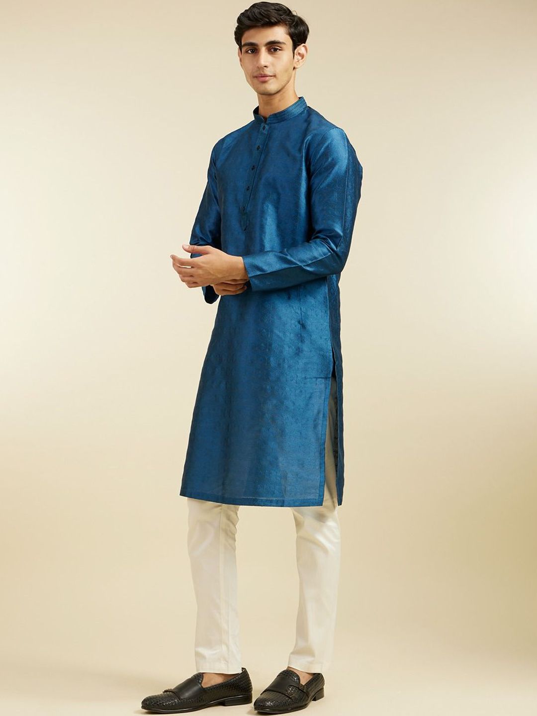 Diwas by Manyavar Geometric Woven Design Thread Work Art Silk Straight Kurta
