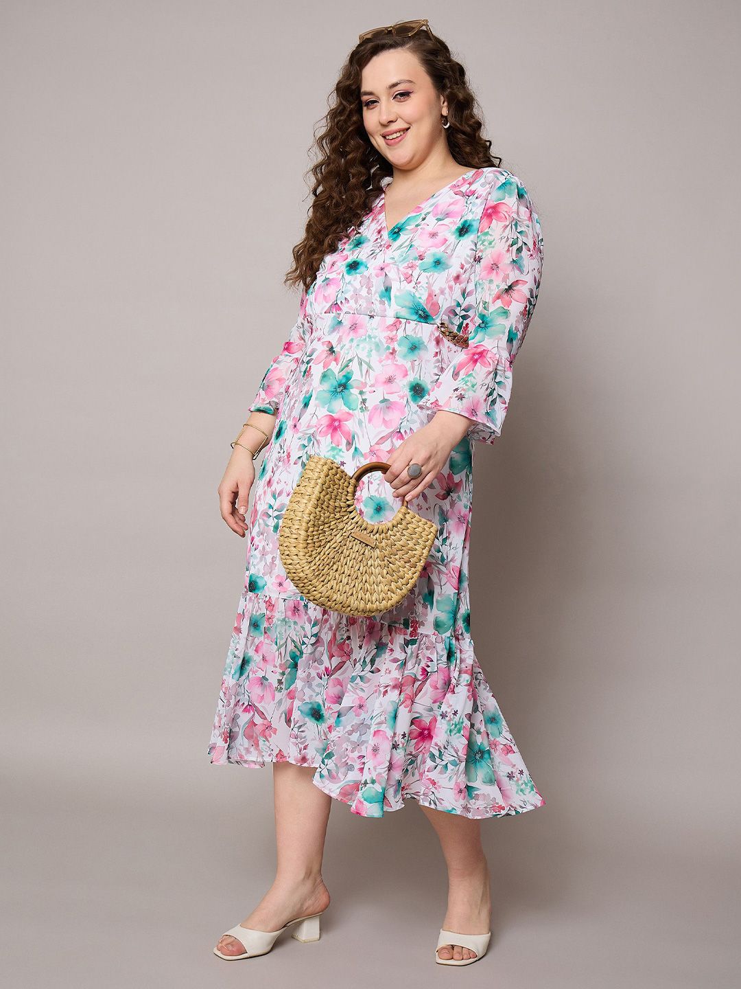 SASSAFRAS Curve Floral Print Flared Sleeve Georgette Midi Dress