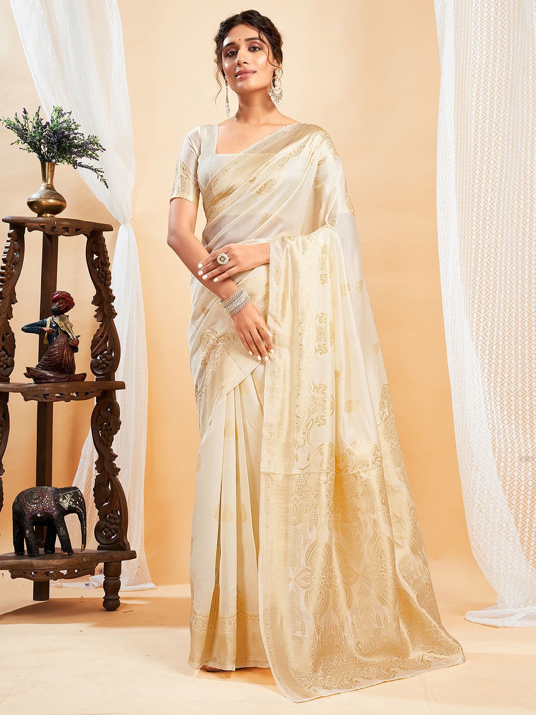 KALINI Woven Design Banarasi Saree With Blouse Piece