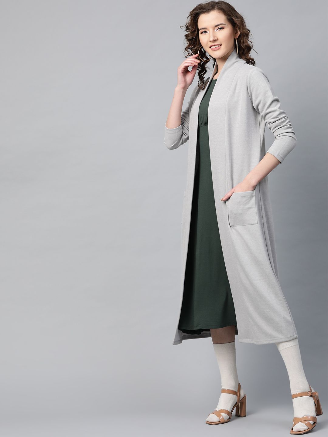 Sassafras Wanita Kelabu Kelabu Pepejal Longline Front Shrug