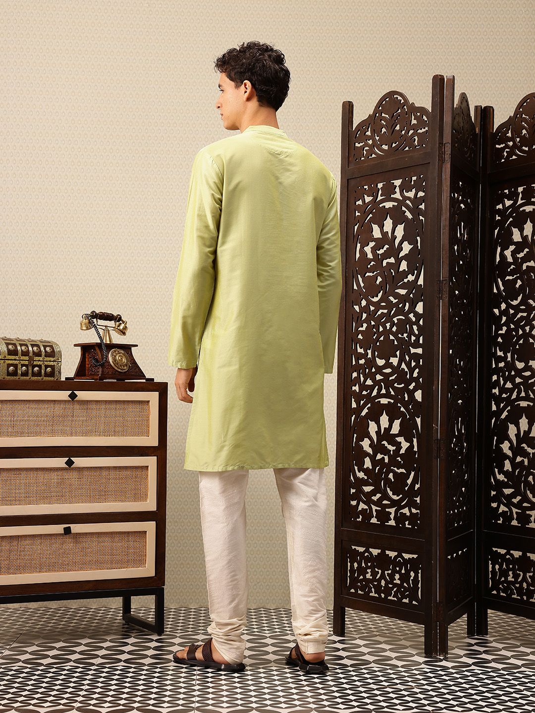 House of Pataudi Floral Embroidered Rozana Kurta