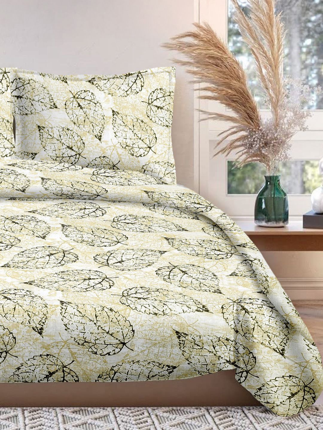 Cortina Glazed Cotton Green & White Floral 140 TC King Bedsheet with 2 Pillow Covers