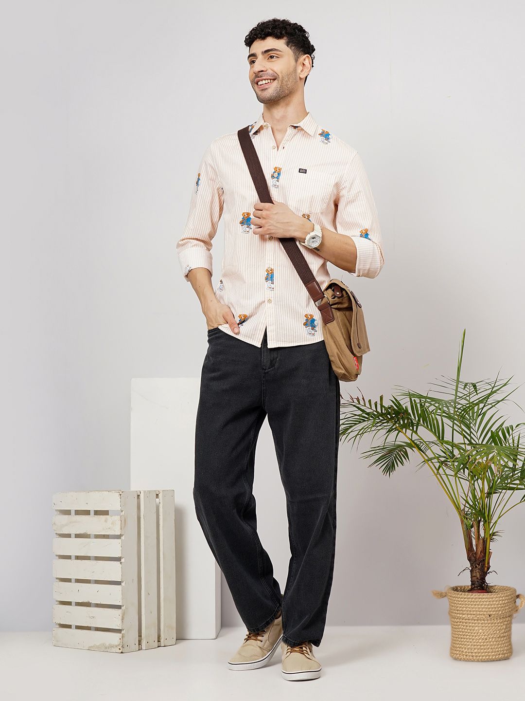 The Indian Garage Co Men White & Beige Striped Casual Shirt