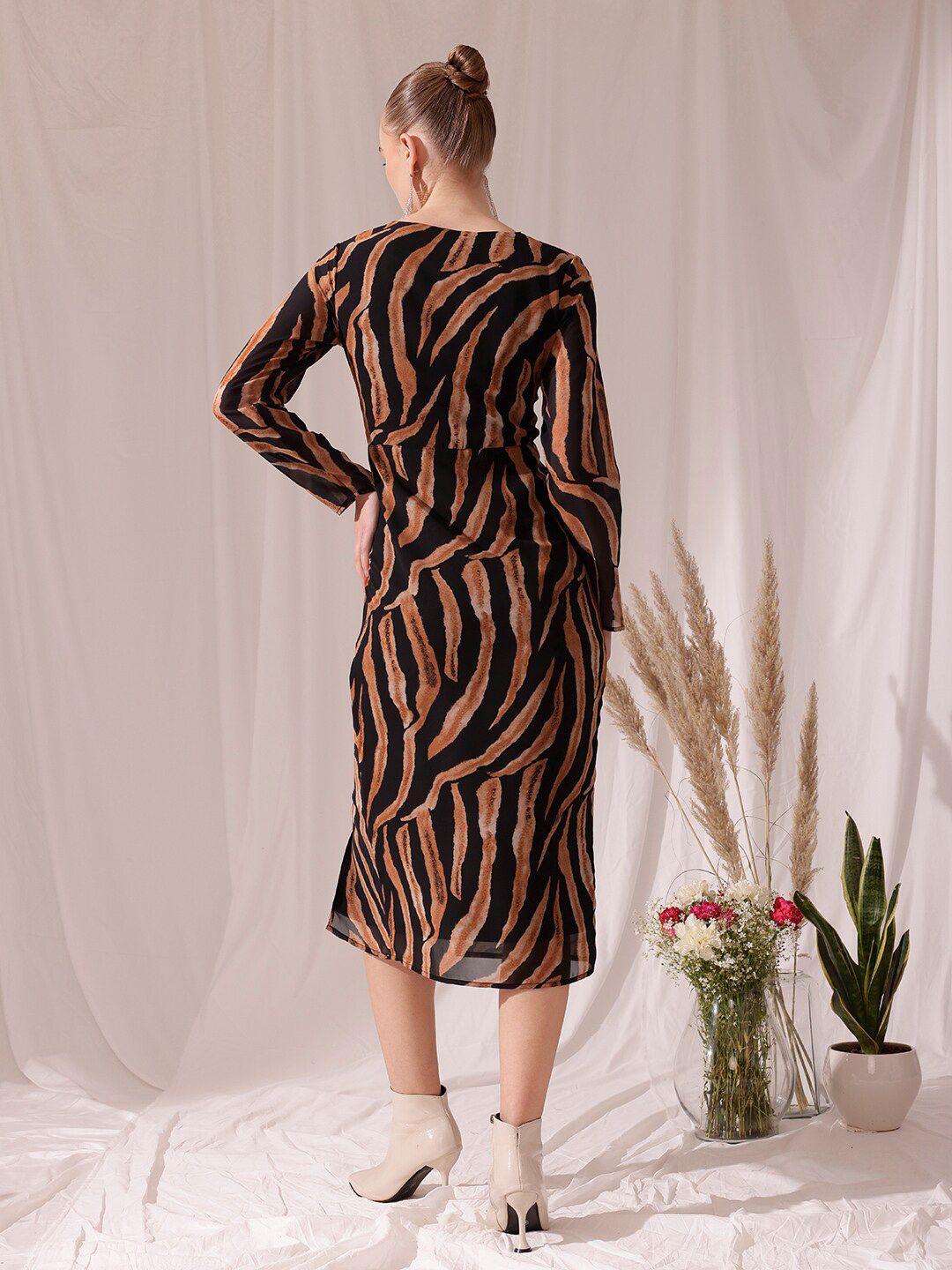 STREET 9 V Neck Long Sleeves Animal Print Georgette Fit & Flare Midi Dress