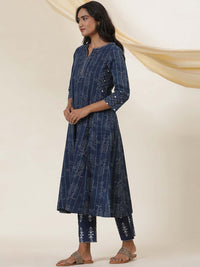 W Floral Printed Notched Neck Cotton A-Line Kurta