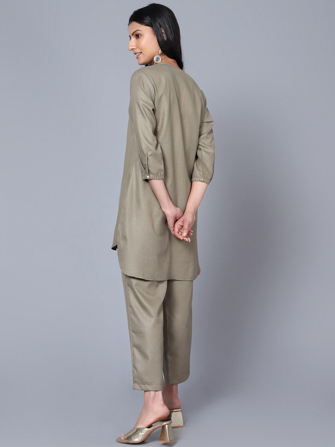 Bani Women Notched Neck High Low Longline Top With Trouser