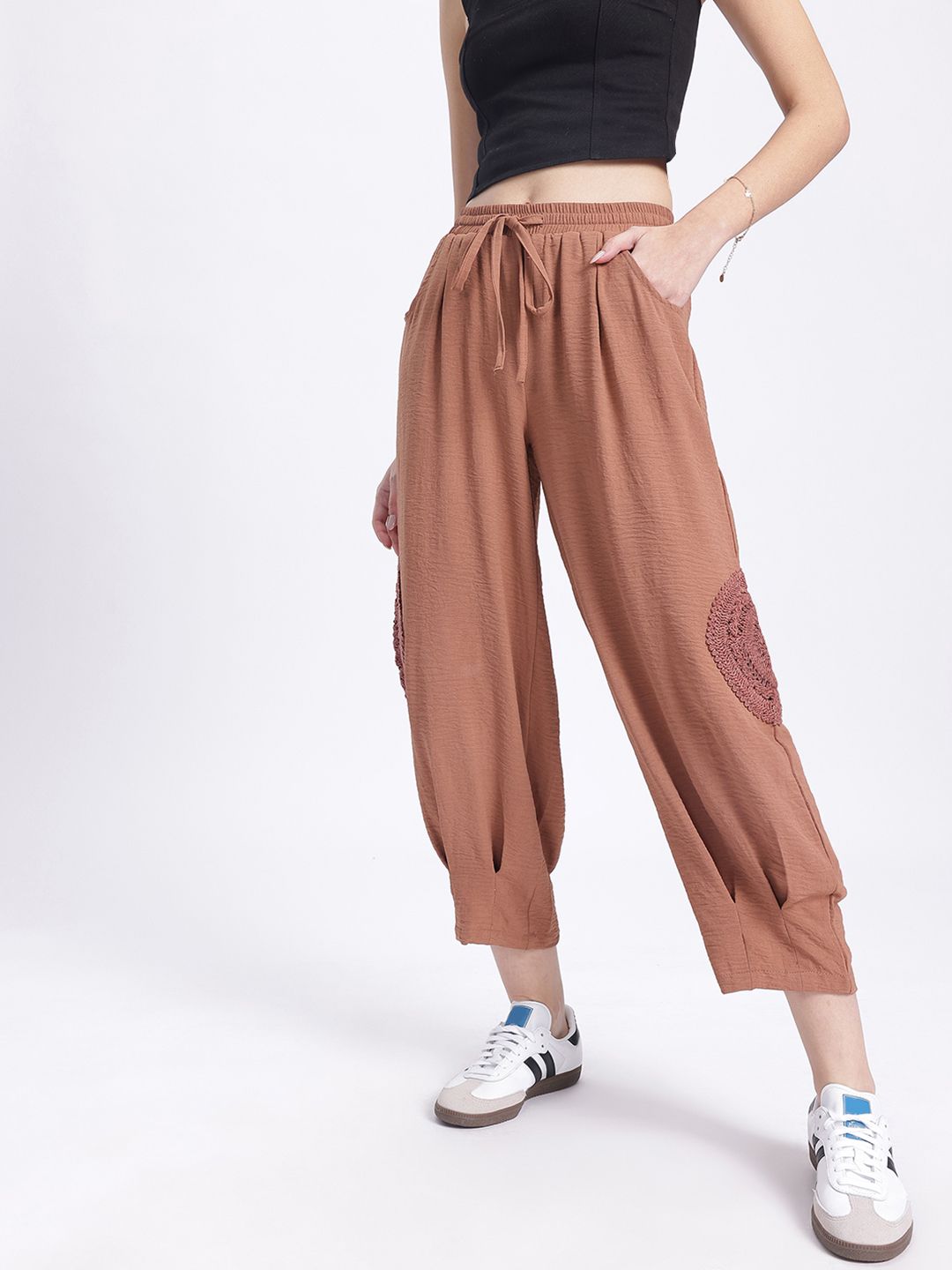 DressBerry Women Easy Elegance Crochet Patchwork Crop Pleated Trousers