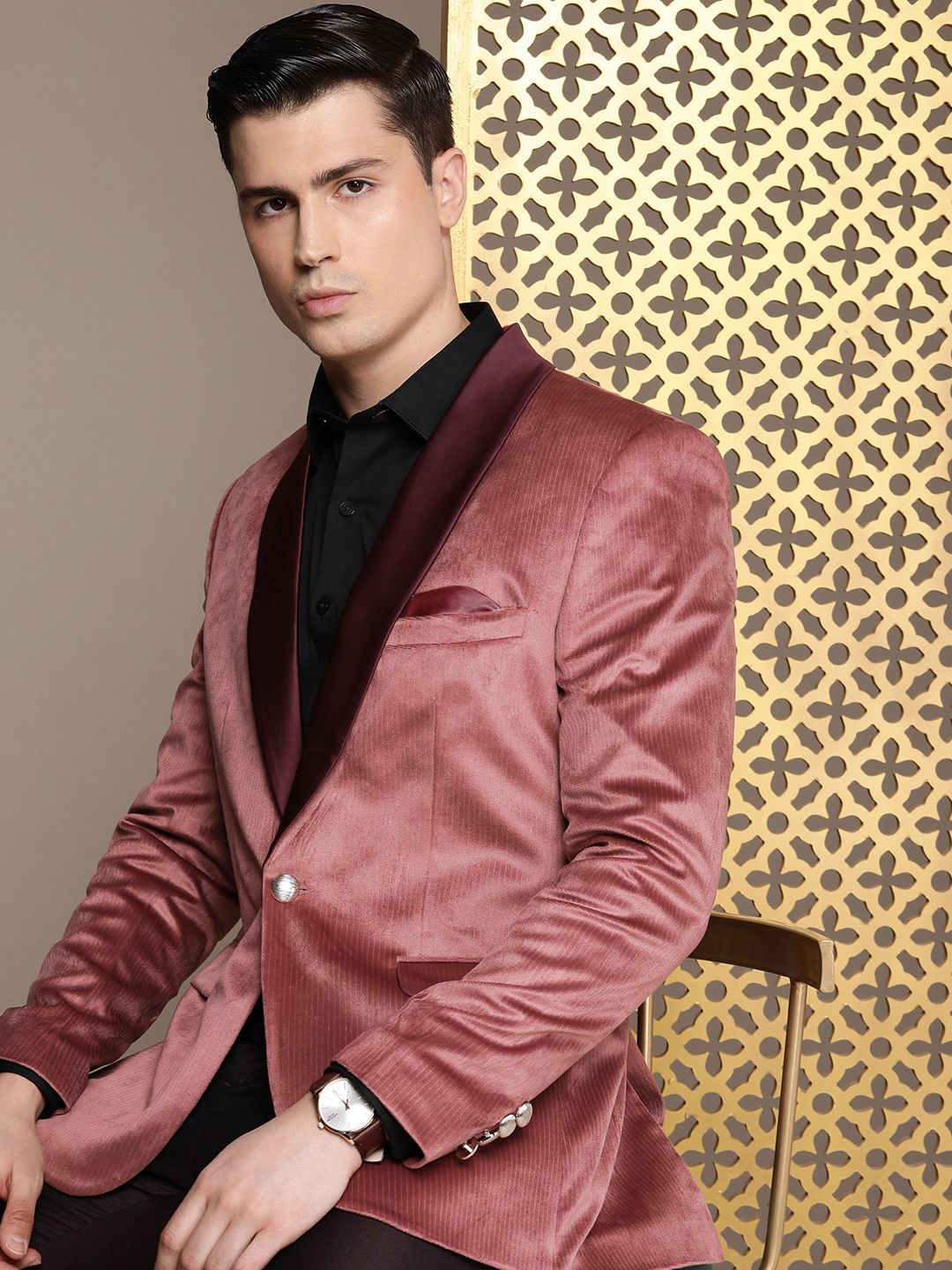 House of Pataudi Tailored Fit Striped Velvet Finish Single-Breasted Party Blazer