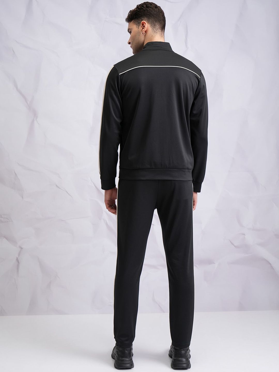 Highlander High Neck Lengan Panjang Sweatshirt & seluar