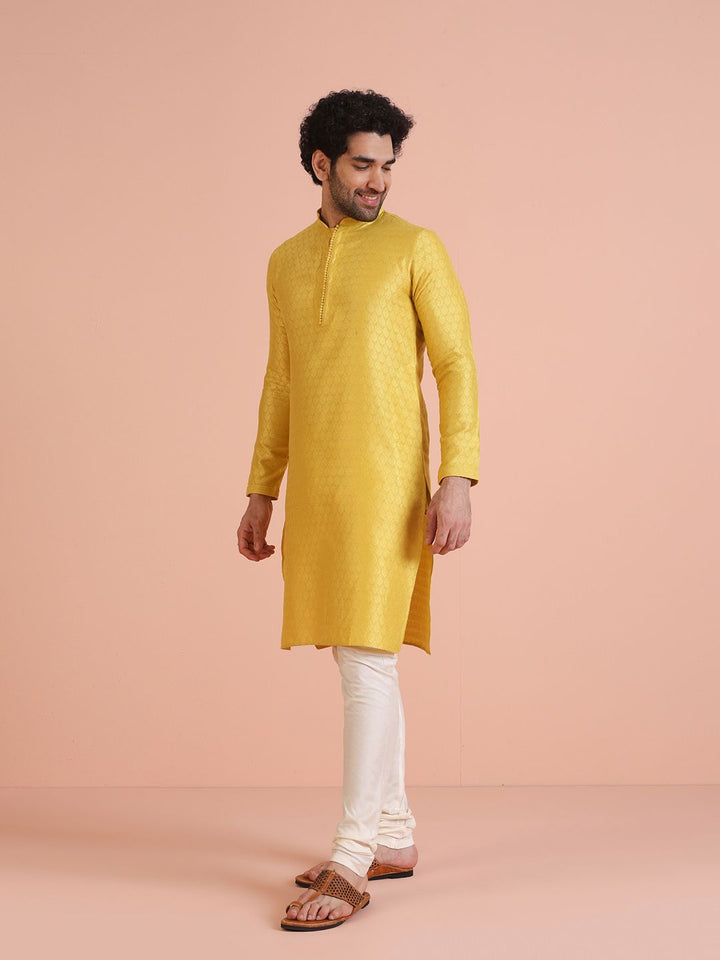 KISAH Men Woven Jacquard Regular Fit Ethnic Motifs Kurta