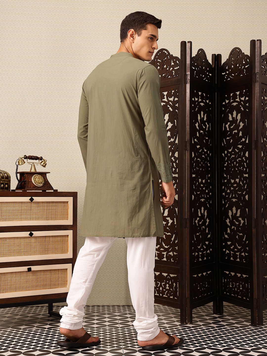 House of Pataudi Pure Cotton Floral Thread Work Jashn Kurta with Churidar