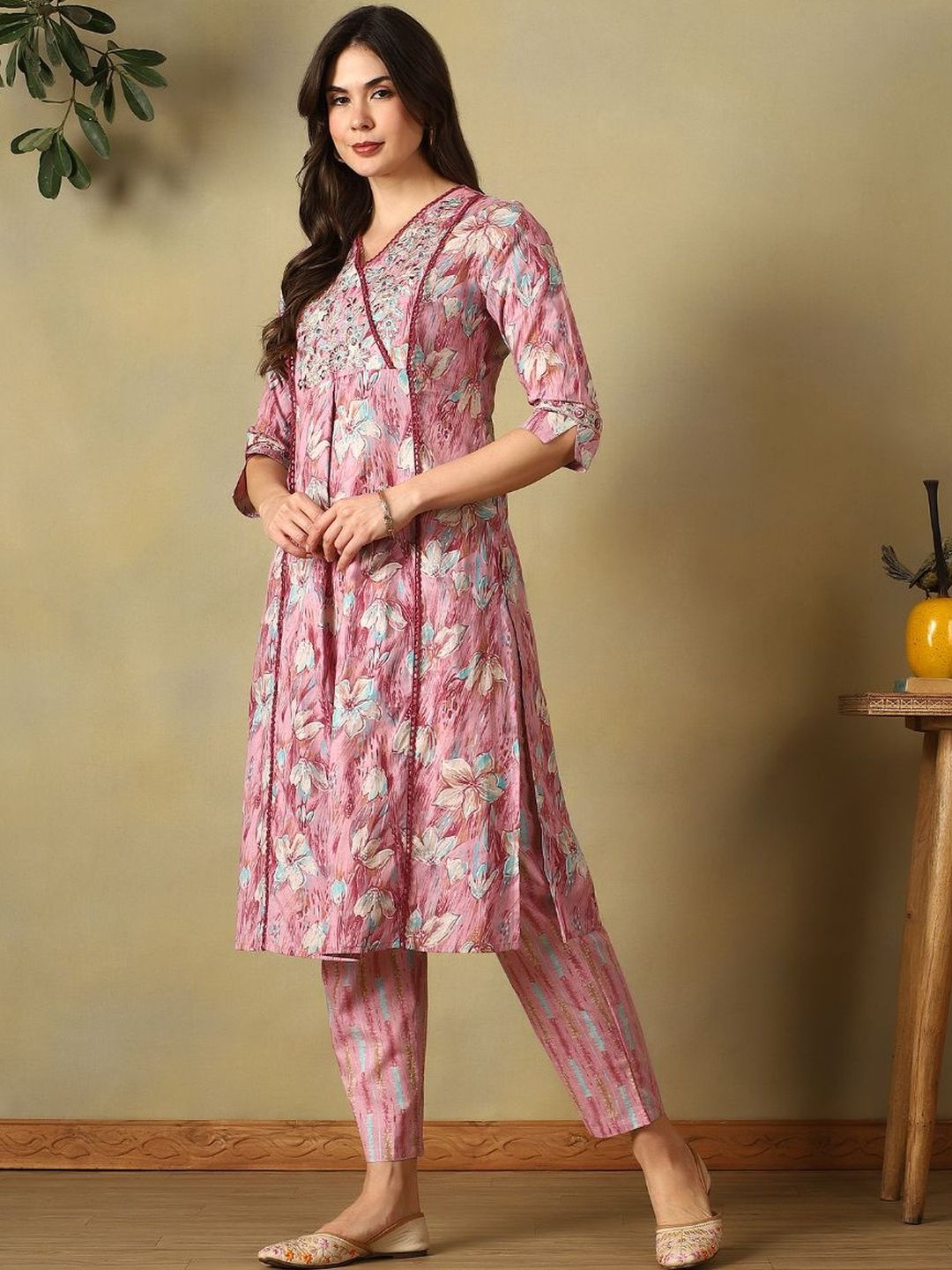 Mamicha Women Floral Printed Angrakha Thread Work Pure Cotton Kurta with Trousers & With Dupatta