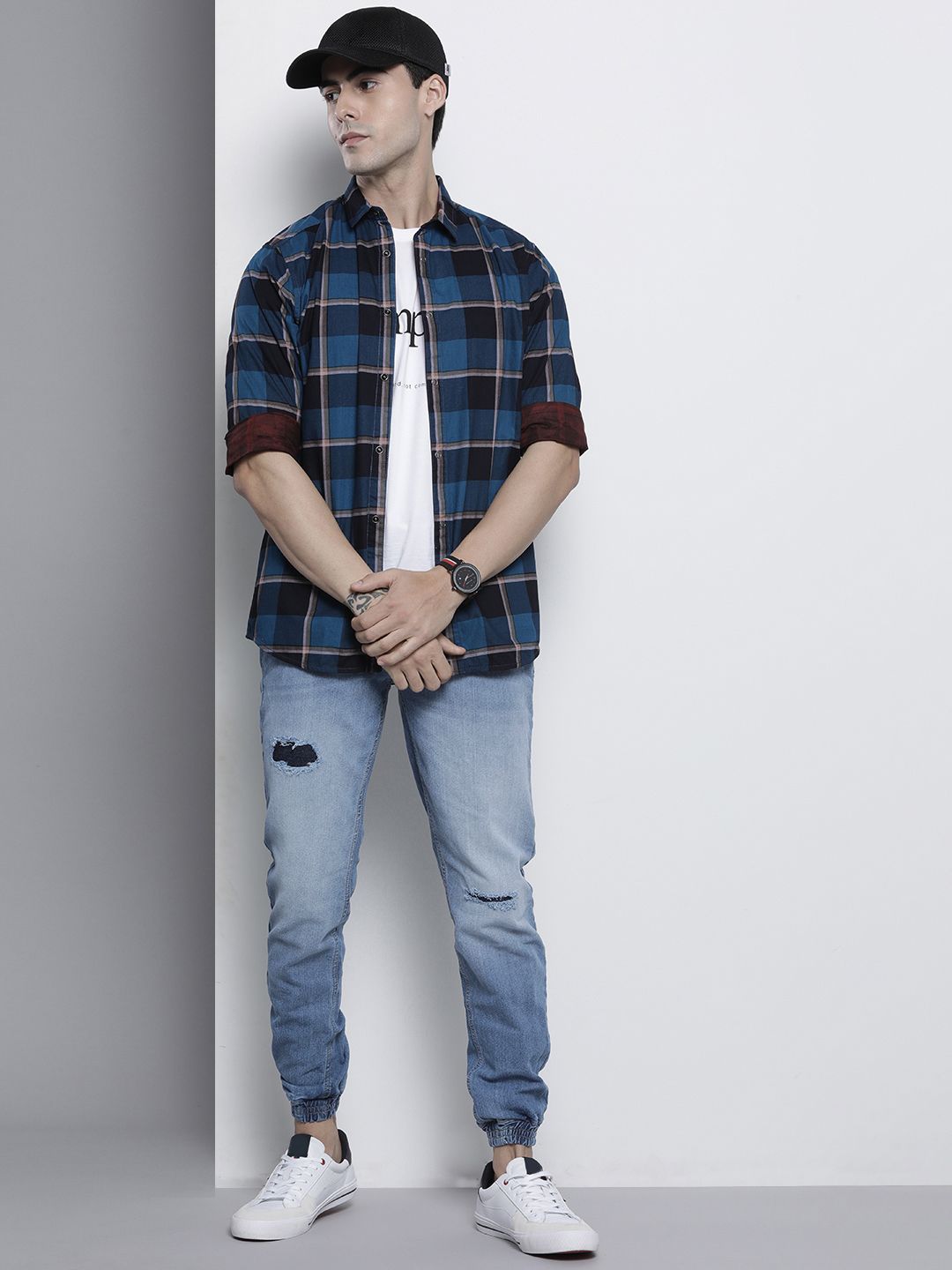 The Indian Garage Co Men Blue Denim Joggers