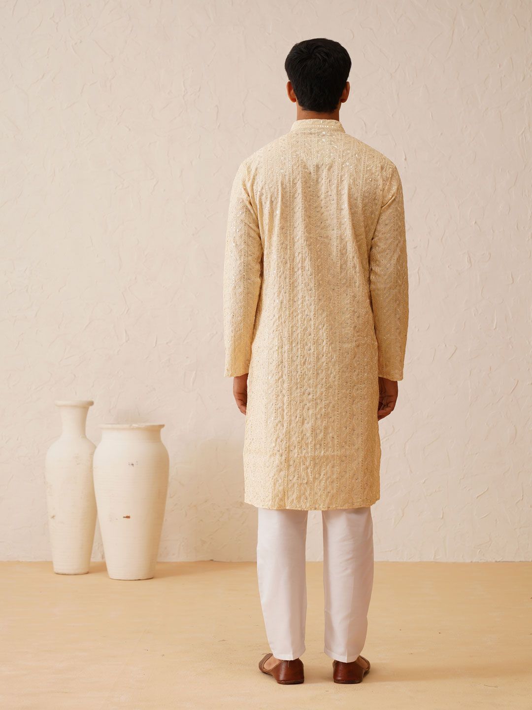 SOJANYA LUXE Men Floral Embroidered Regular Thread Work Kurta with Pyjamas