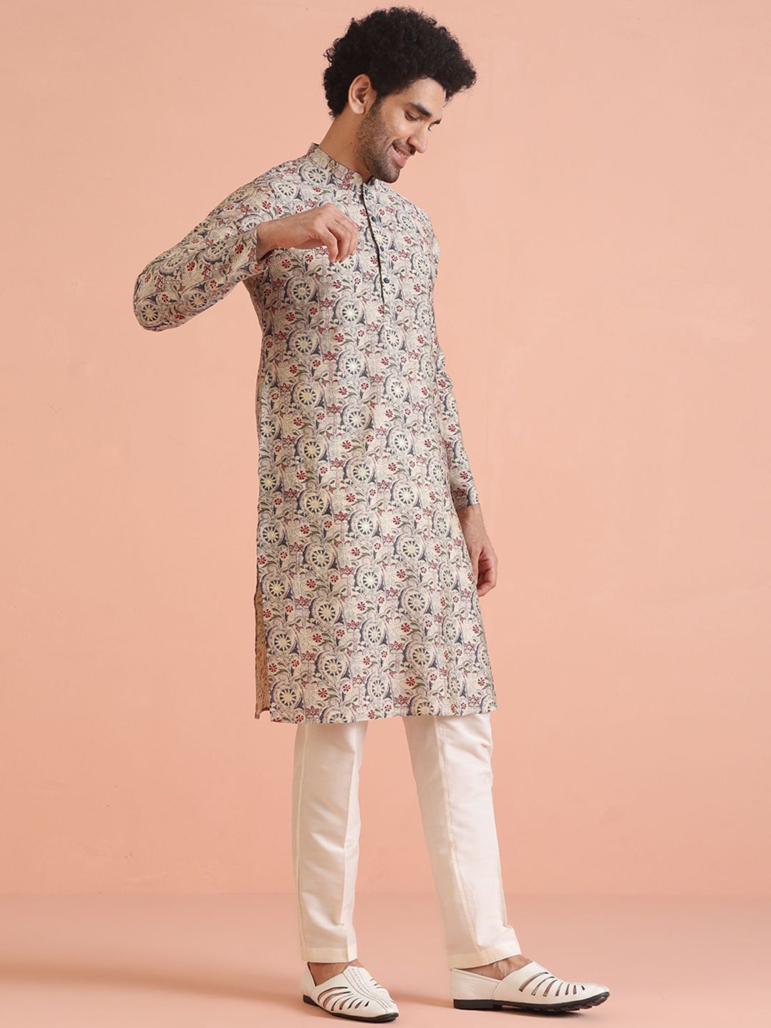 KISAH Mandarin Collar Ethnic Motifs Printed Regular Straight Kurta