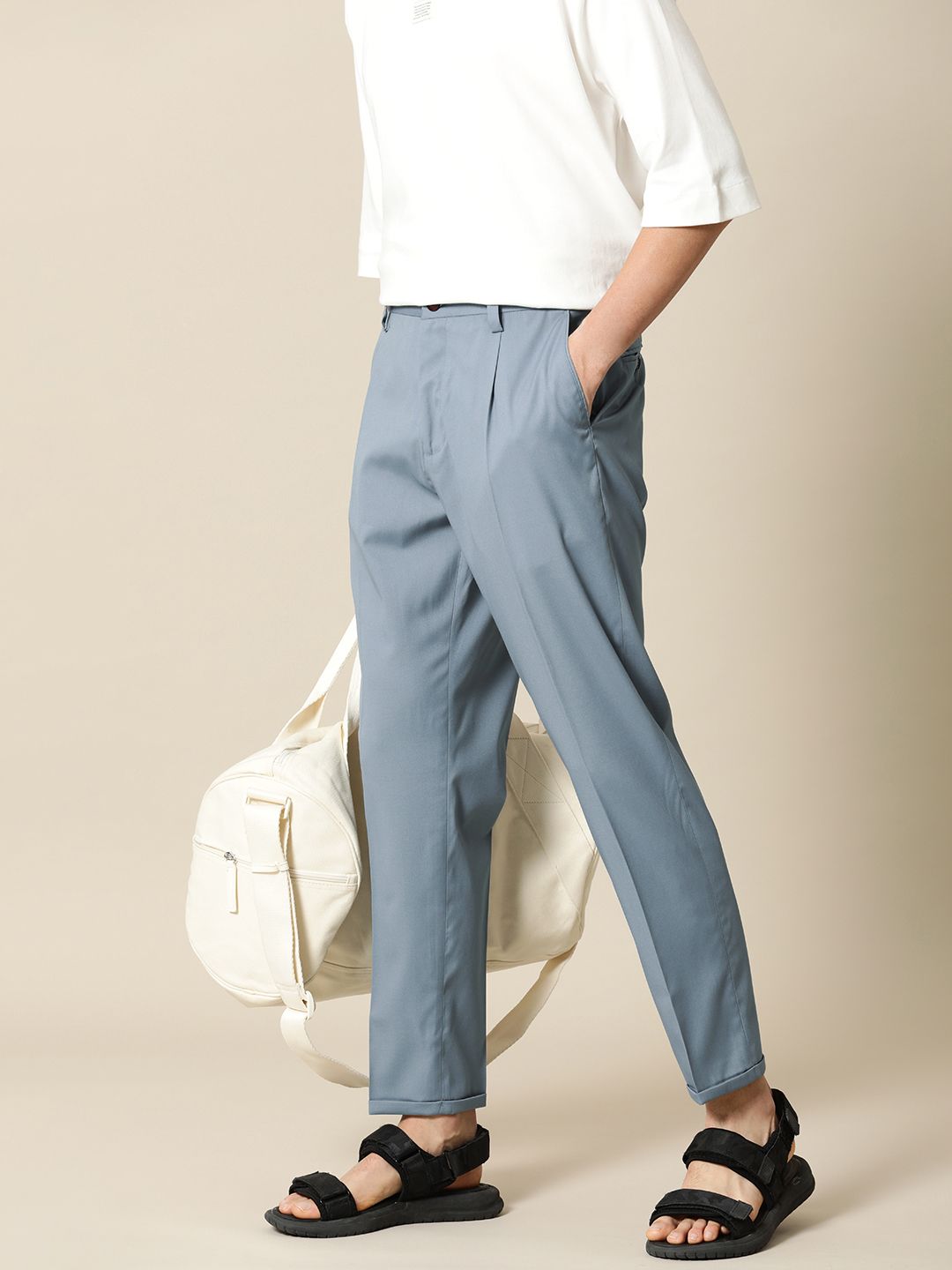 Mr Bowerbird Men Solid Mid-Rise Vintage Pleated Trousers