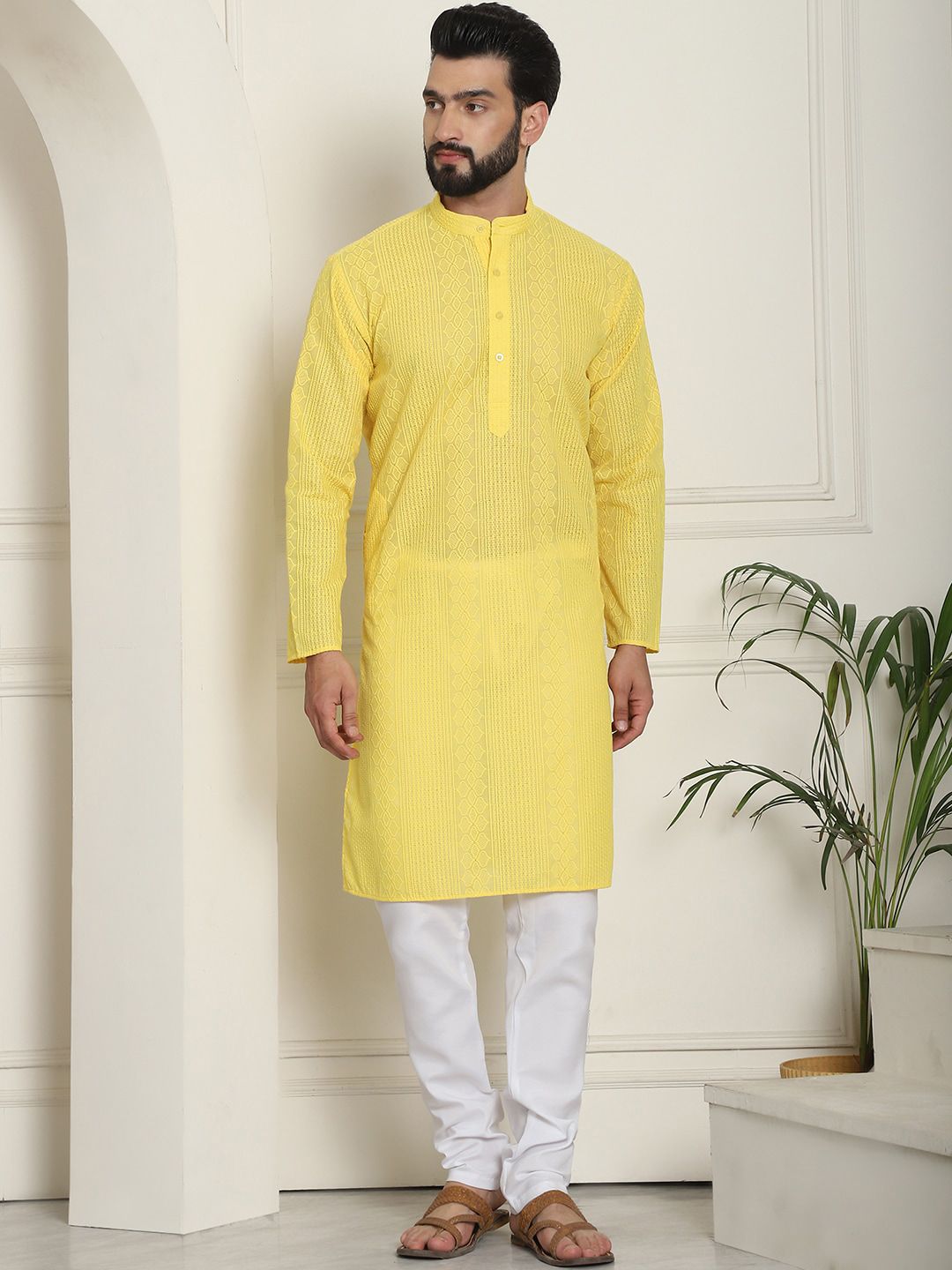 SOJANYA Geometric Embroidered Thread Work Pure Cotton Straight Kurta With Churidar