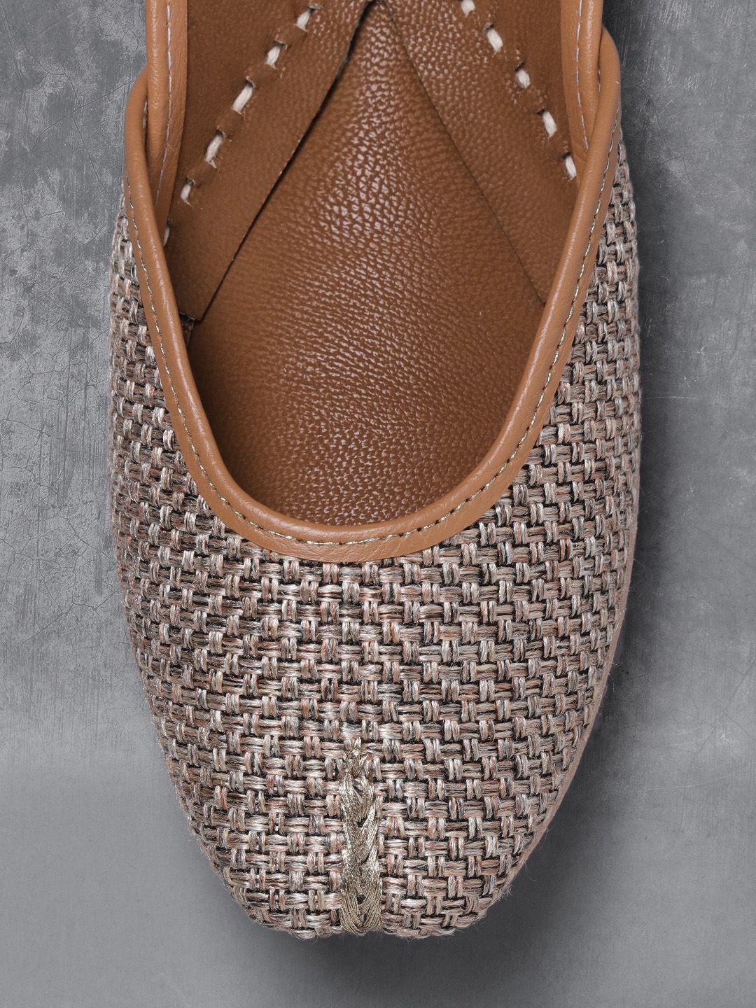 Anouk Women Brown Basketweave Mojaris
