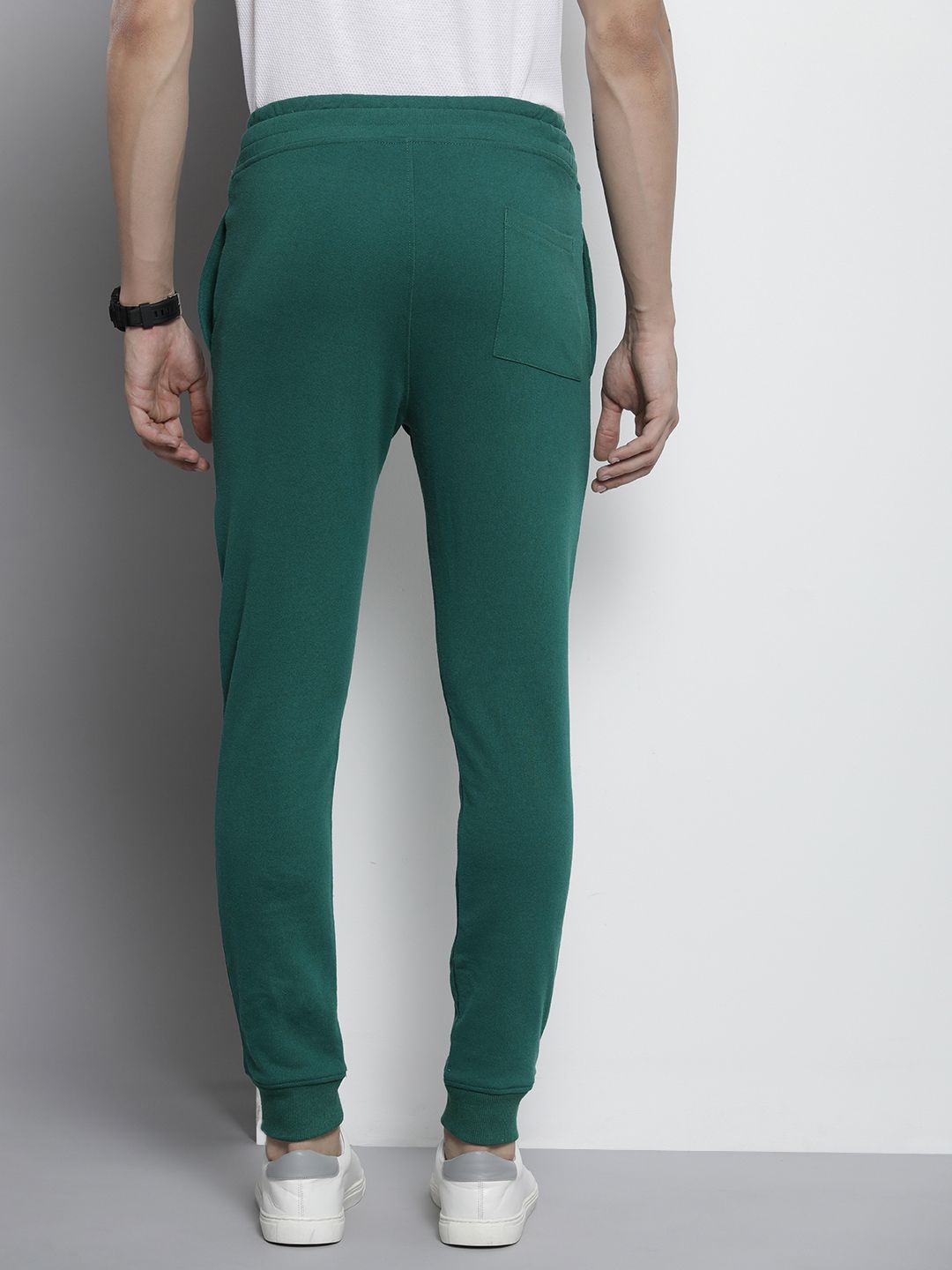 The Indian Garage Co Men Green Solid Joggers