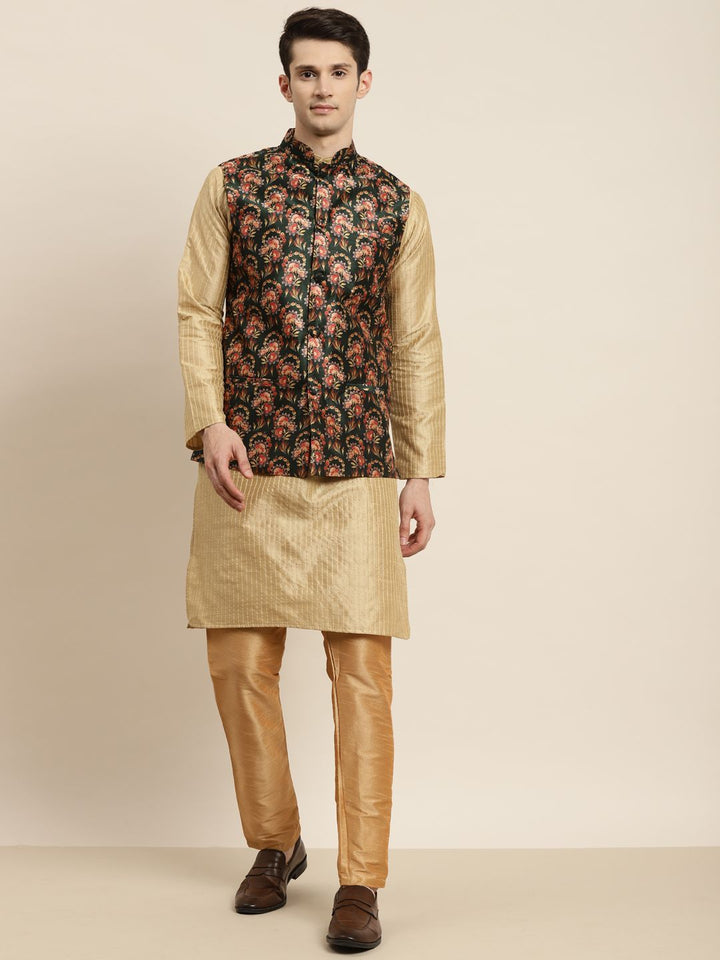 SOJANYA Kurta Emas & Hitam Lelaki dengan Jaket Churidar & Nehru