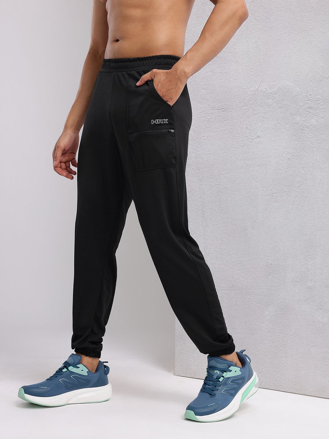 HRX by Hrithik Roshan Men Mid-Rise Rapid-Dry Training Joggers