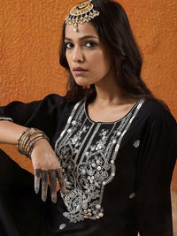 Indo Era Floral Embroidered Notch Neck Thread Work Straight Kurta