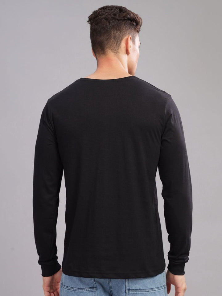 ADRO Men Solid Round Neck T-shirt