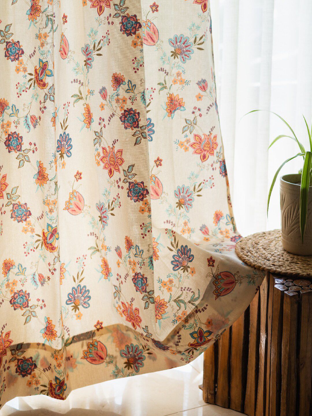 URBAN SPACE Peach-Coloured & Cream-Coloured 2-Pieces Floral Cotton Window Curtains