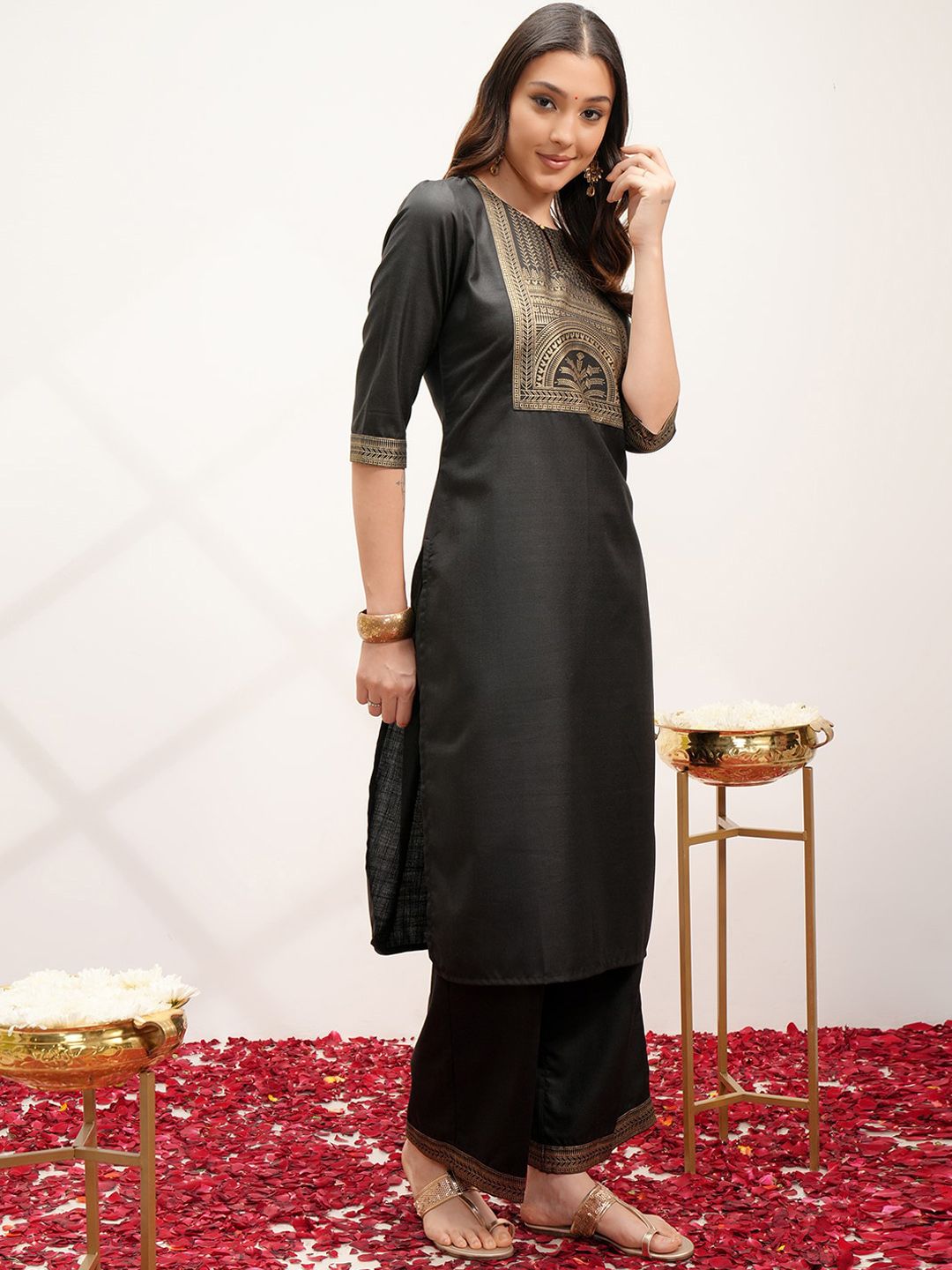 Vishudh Printed Regular Kurta with Palazzos & With Dupatta