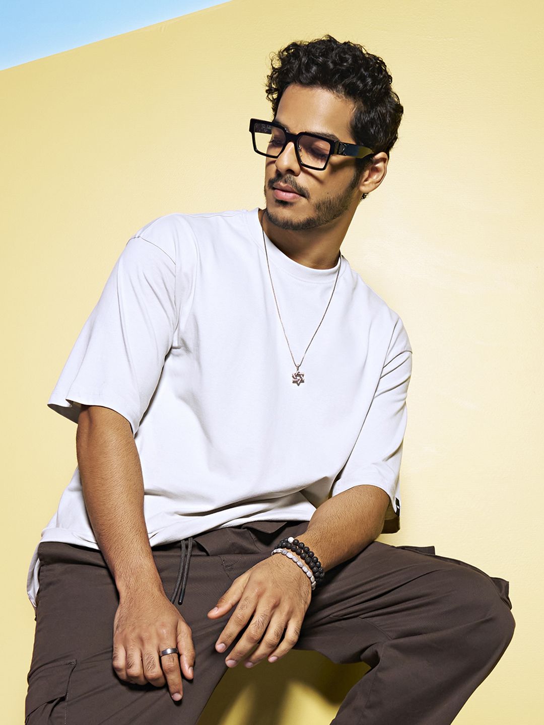 Bewakoof Men White Oversized T-shirt