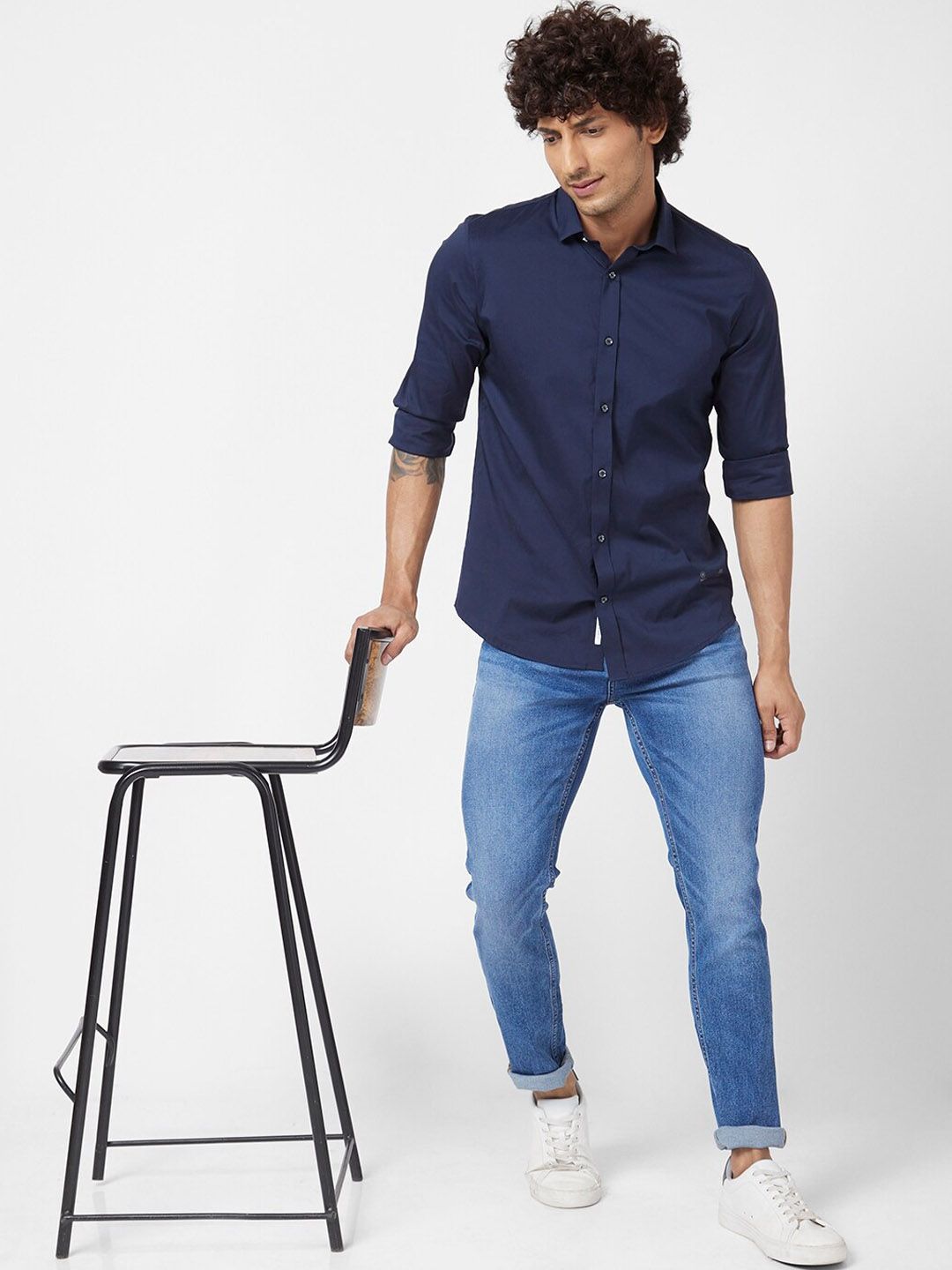 SPYKAR Men Slim Fit Low-Rise Heavy Fade Clean Look Cotton Stretchable Jeans